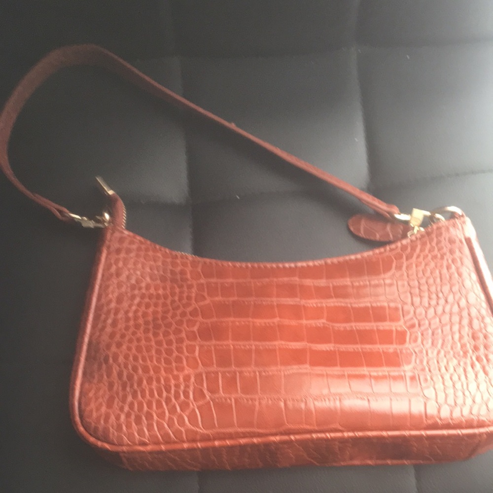 Brown shoulder bag